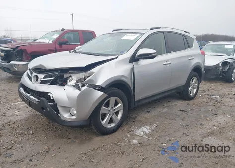 2013 Toyota Rav4 Xle z USA, uszkodzony, nr VIN JTMRFREV2D5002498